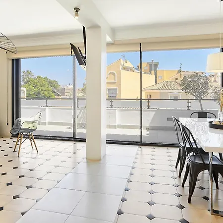Maravilloso Reformado New Pool Apartment *